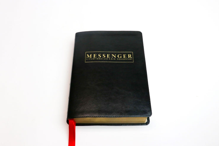 The Messenger NKJV Study Bible with EGW Commentary  - Oynx Black